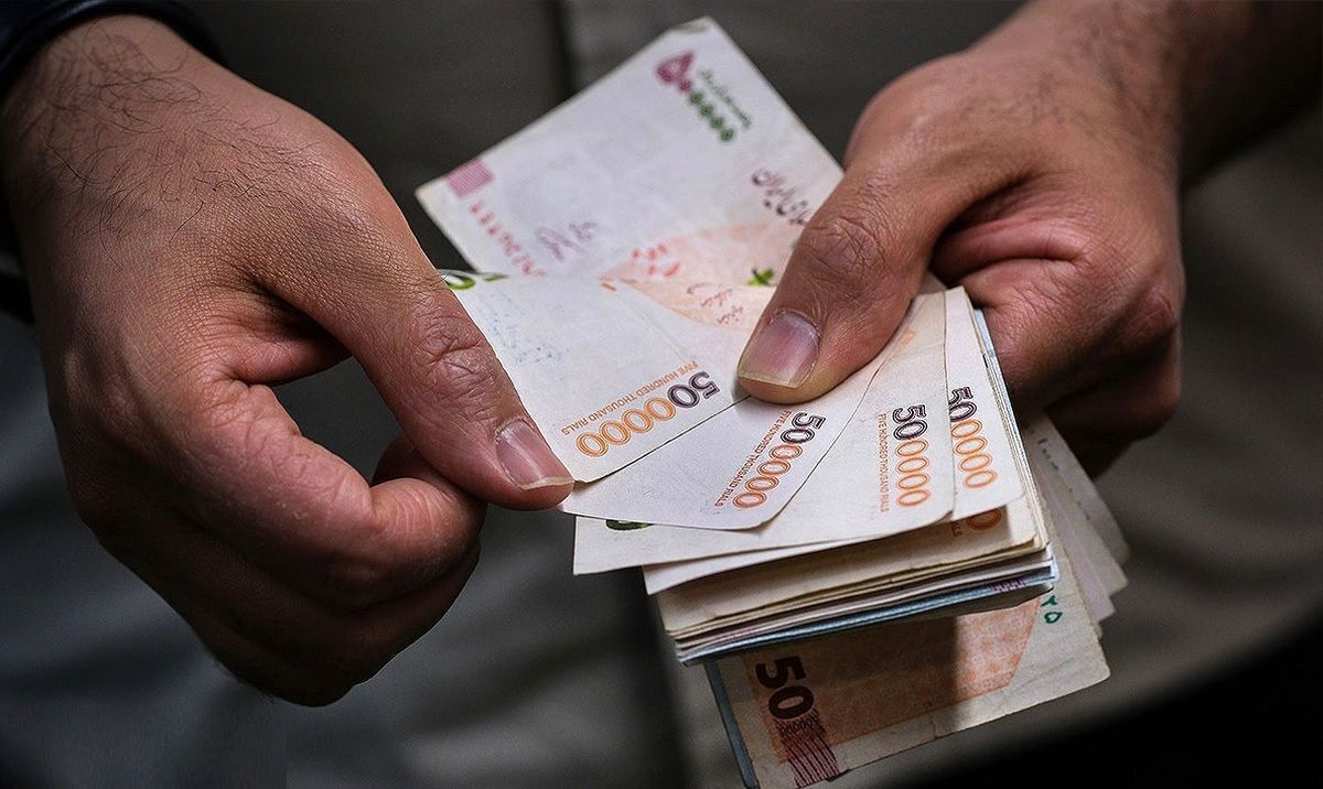 حداقل دستمزد ۱۴۰۴ کارگران حداقل دستمزد ۱۴۰۴ کارگران