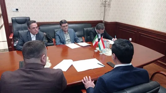 تأکید ایران و تاجیکستان بر توسعه تجارت و رفع موانع مراودات اقتصادی