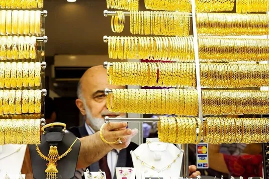 طلای ۱۸ عیار نرخ ارز دلار سکه طلا چهارشنبه ۲۱ آبان ۱۴۰۴ + جدول