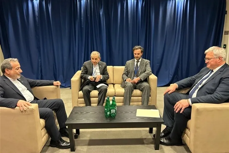 عراقچی و وزیر خارجه اوکراین