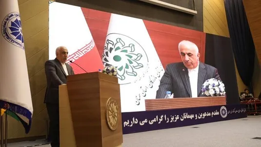 زنان در قلب راهبردها و صادرکنندگان در کانون حمایت&zwnj;ها جای دارند