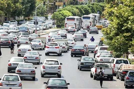 ترافیک سنگین در مسیرهای منتهی به حرم مطهر