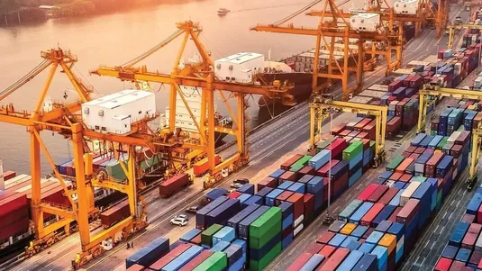 صادرات ۵۰۰ میلیون دلاری ایران به عمان طی ۱۰ ماه