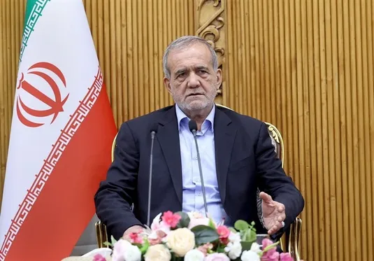 عظیمی راد: پزشکیان در فرمانی به مسئولین اقتصادی بر کنترل نرخ ارز تاکید کند