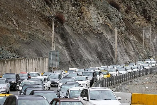 برف وباران ۱۹ محور از جاده&zwnj;های کشور را در برگرفت