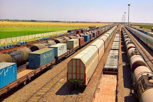 سرمایه گذاری ۵ هزار میلیارد تومانی بخش خصوصی در بندر خشک ریلی آپرین