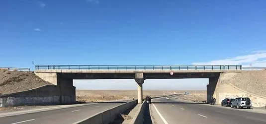 آغاز عملیات ساخت باند سوم آزاد راه ساوه-سلفچگان