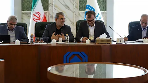 تاکید بر تقویت توانگری صنعت بیمه و توسعه پوشش‌های بیمه‌ای