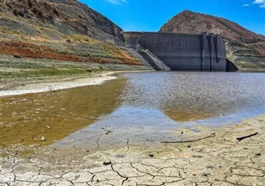 بارش فقط ۲.۳ میلیمتر در تهران طی سال آبی جاری