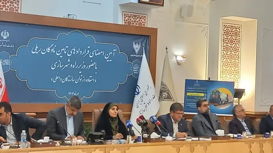 ۸۵ درصد از تولیدات لوکوموتیو داخلی سازی شد