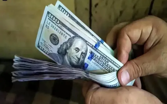 پیش &zwnj;بینی قیمت دلار سه شنبه ۱۳ آبان ۱۴۰۴