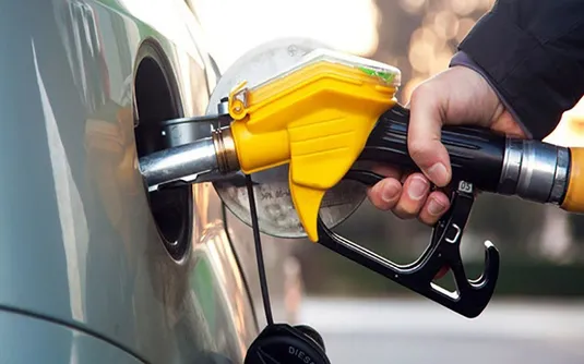 کمیسیون انرژی مجلس اجازه افزایش قیمت &lrm;بنزین را نمی&zwnj;دهد