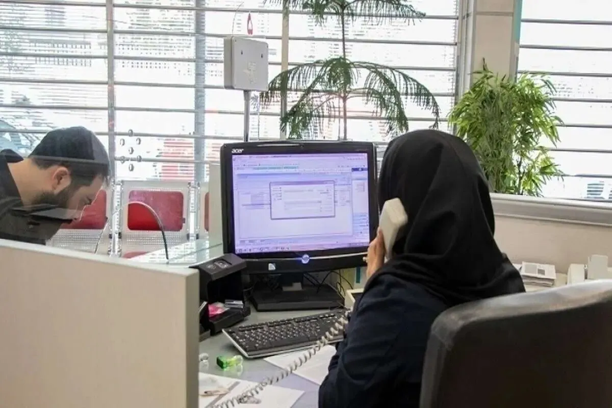 در یک سال اخیر ایرانی‌ها ۴۶.۳ ساعت در هفته کار کرده‌اند