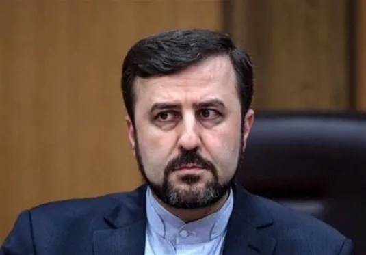 غریب&zwnj;آبادی: غنی&zwnj;سازی خط قرمز است