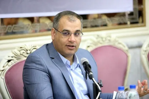 منابع بانکی به سمت تولید سرازیر نمی‌شود