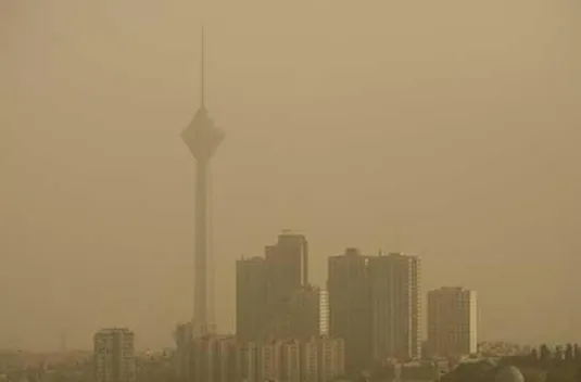 گردوغبار تهران را فرا گرفت