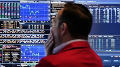 ژاپن، آمریکا و اروپا زیر فشار تورم؛ نفت ۹۲ دلاری بازار جهانی را لرزاند