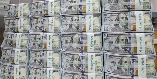 اقتصاد زیر فشار تورم ۵۳ درصدی؛ افزایش ۴.۵ میلیارد دلاری ذخایر ارزی در دوران جنگ