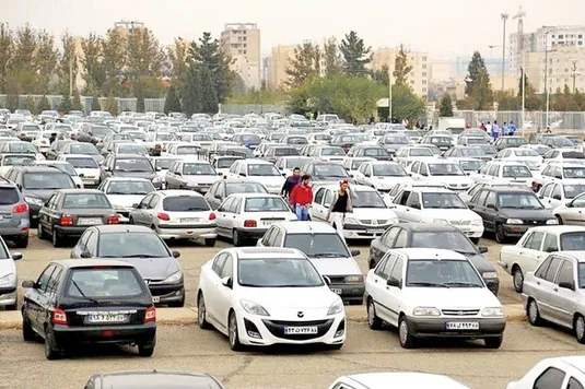 پیش&zwnj;بینی عجیب نمایشگاه&zwnj;داران از بازار خودرو