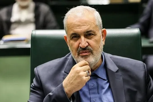 وزیر نیرو: ظرفیت نیروگاه&zwnj;های خورشیدی نزدیک به ۲ برابر شده است