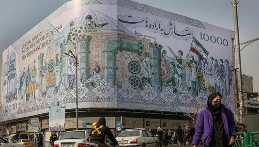 زخم اقتصاد از موانع داخلیِ بُرنده&zwnj;تر از تحریم&zwnj;؛ مذاکره به تنهایی مرهم نیست