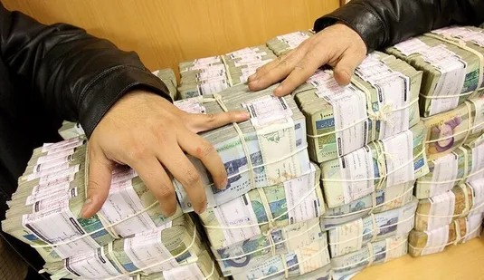 بانک ایران زمین سپرده&zwnj;های مشتریان را برای بقای خود خرج می&zwnj;کند