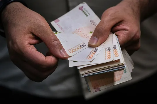 کولبری و قاچاق حاصل نرخ&zwnj;گذاری دستوری؛ گران&zwnj;سازی را برابر با آزادسازی ندانیم