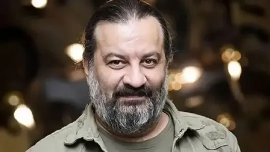 قاسم&zwnj;خانی خبر همکاری با مهران مدیری در تلویزیون را رد کرد