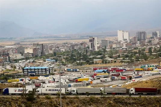 کاهش ۸۷ درصدی رسوب کامیون&zwnj;ها در مرز بازرگان