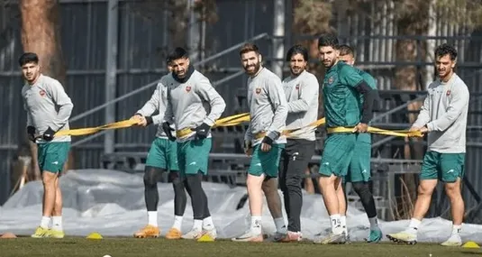 انتقال قرضی هافبک اخراجی پرسپولیس به مس!
