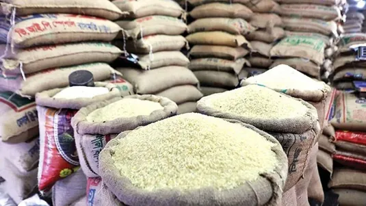 ثبت سفارش خرداد ماه برنج هنوز بارگیری نشده است