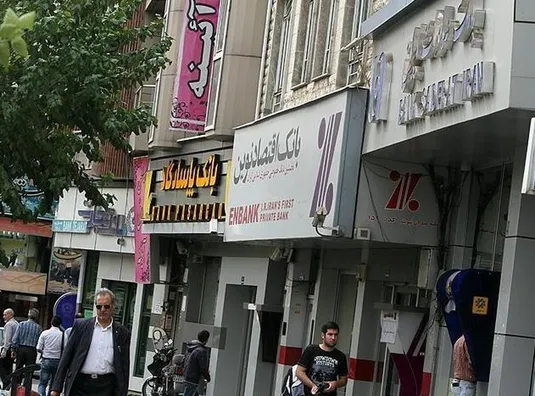 رقابت بانک&zwnj;ها در تمدید اوراق سپرده با نرخ ۳۰ درصد و بالاتر/ حرف بانک مرکزی روی زمین ماند