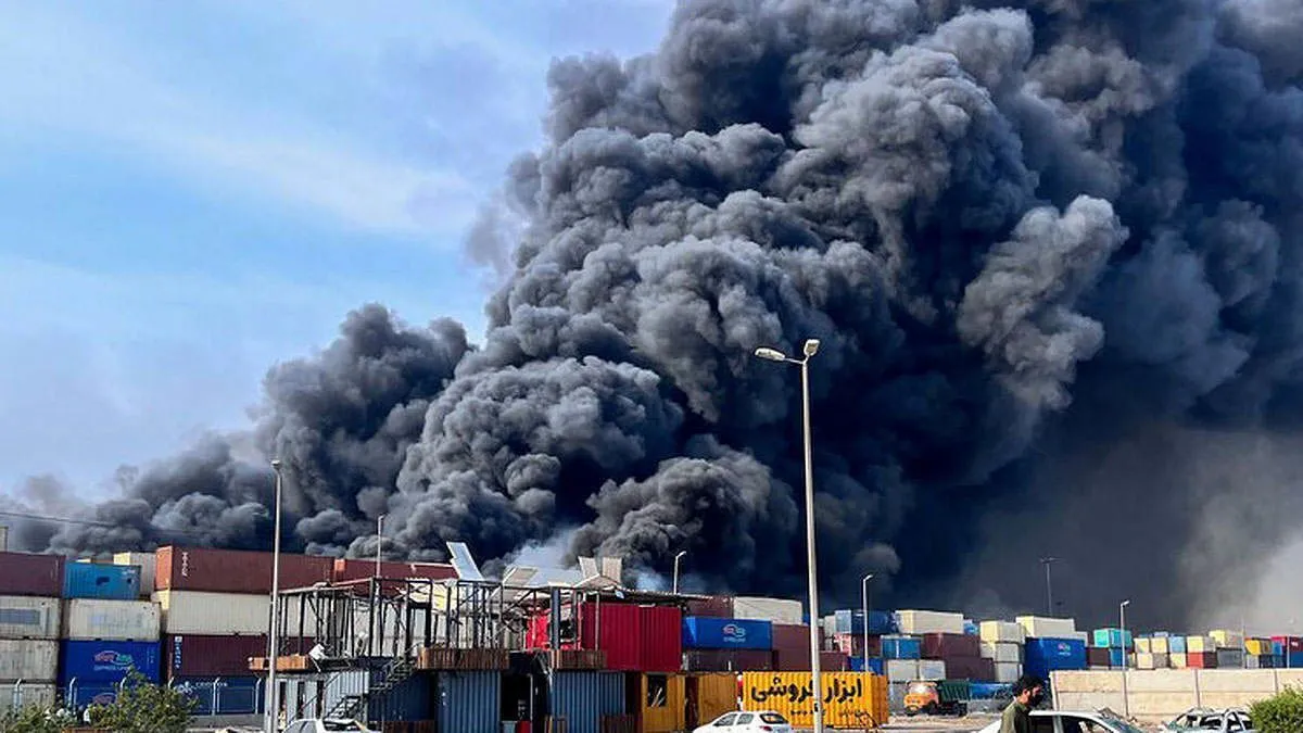 تاثیر انفجار در بندر شهید رجایی بر خودرو