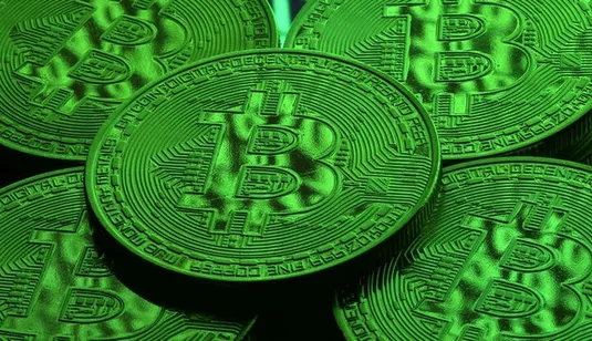 فاصله بیت&zwnj;کوین تا شکستن رکورد جدید کم شد