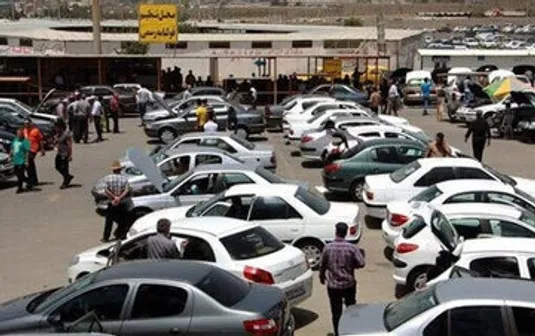 پیش&zwnj;بینی جالب نمایشگاه&zwnj;داران از قیمت خودرو در بازار