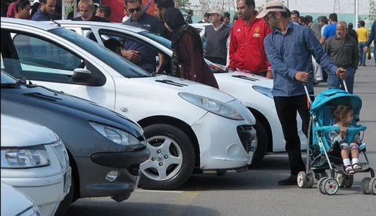 برداشتن شرط سپرده بلوکه شده، دلیل افزایش متقاضیان پیش فروش خودرو است