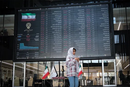بورس در سراشیبی بی&zwnj;اعتمادی