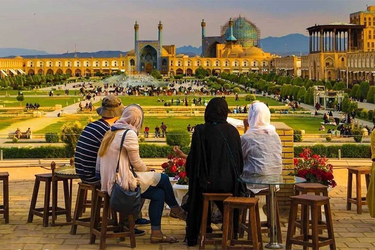 رشد ۱۰ درصدی ورود گردشگران خارجی به ایران در آبان امسال
