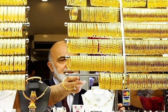 طلای ۱۸ عیار نرخ ارز دلار سکه طلا دوشنبه ۱۵ دی ۱۴۰۴ + جدول