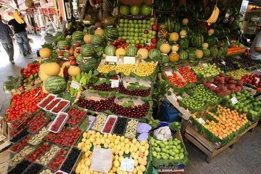 دلایل افزایش قیمت میوه و تره در بازار چیست؟